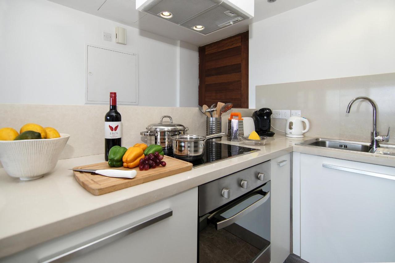 Apartment Josephine - Beachfront 普罗塔拉斯 外观 照片